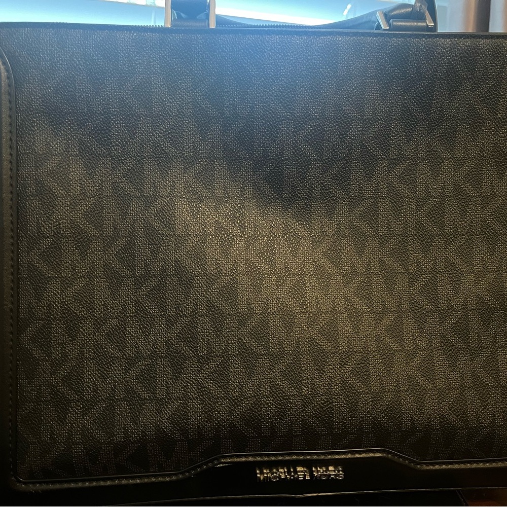 Michael Kors - authentic worn 2x